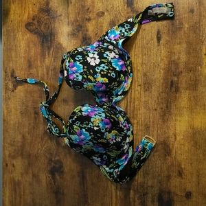 Victoria's Secret underwrite bathing suit top 34DD